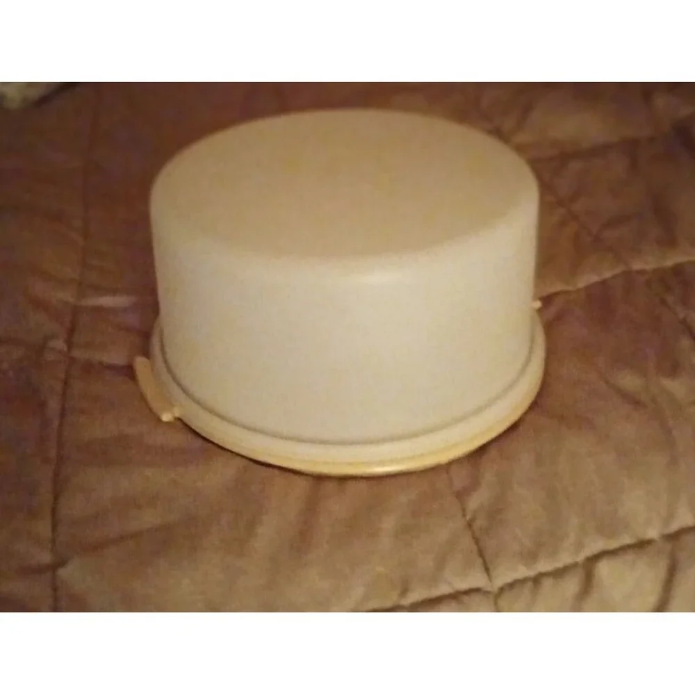 Vintage Tupperware #683-8 #684 Harvest Gold Cake Taker Carrier 9